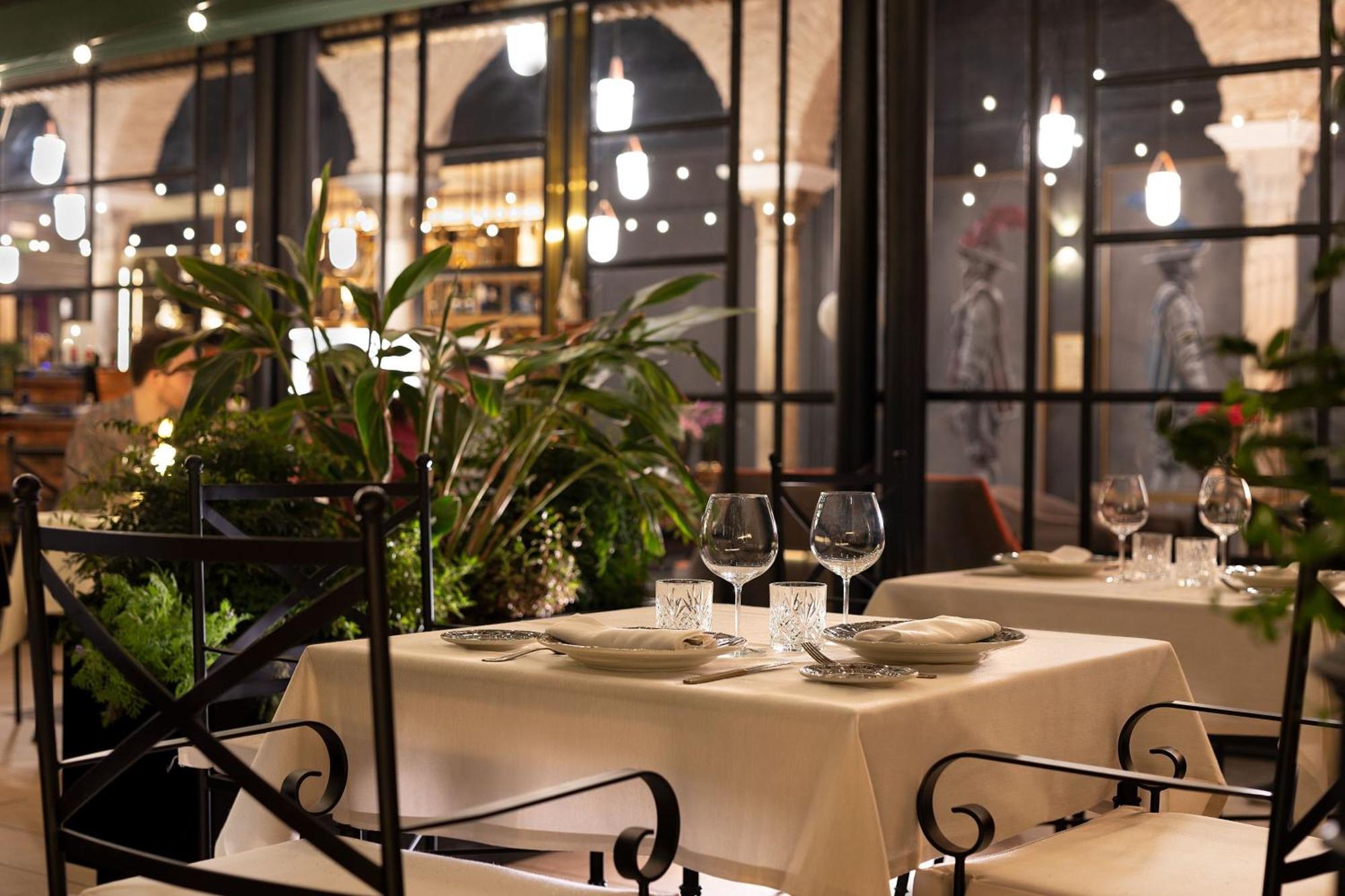 Los Seises Sevilla, A Tribute Portfolio Hotel Luaran gambar